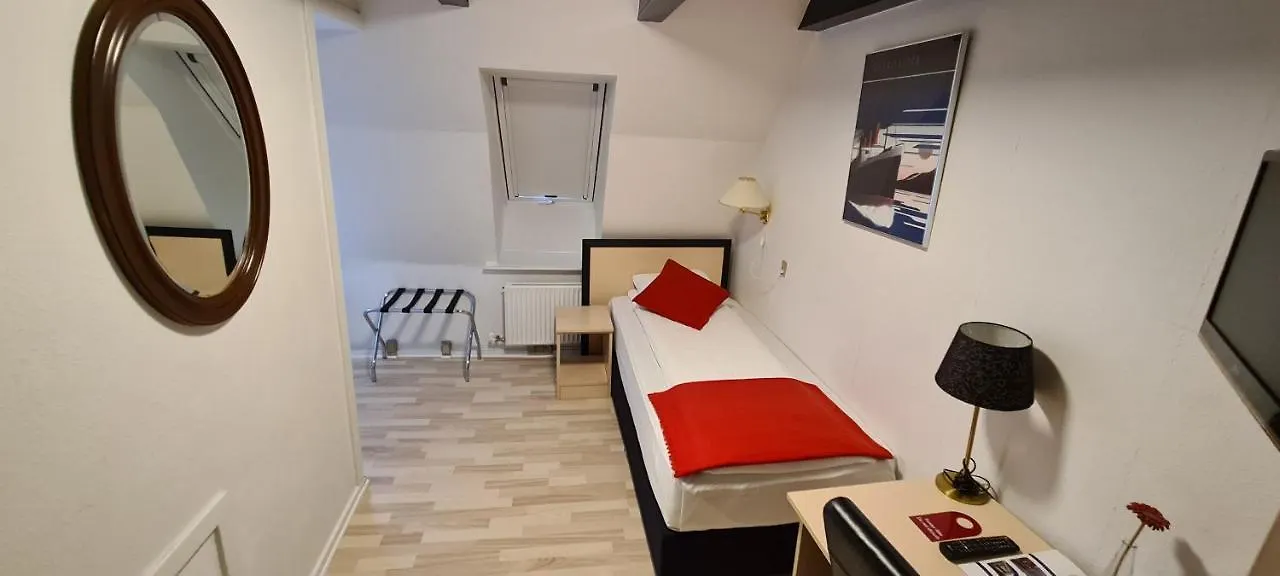Room Rent Prinsen Aalborg 2*,  Denmark